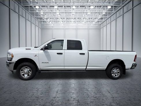 Used 2022 RAM 3500 Tradesman AWD/4WD image 2