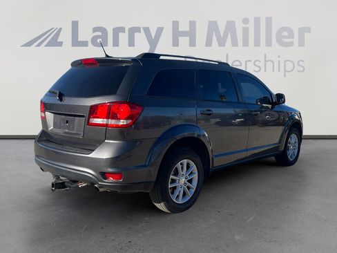 Used 2015 Dodge Journey SXT w/ Flexible Seating Group image 5
