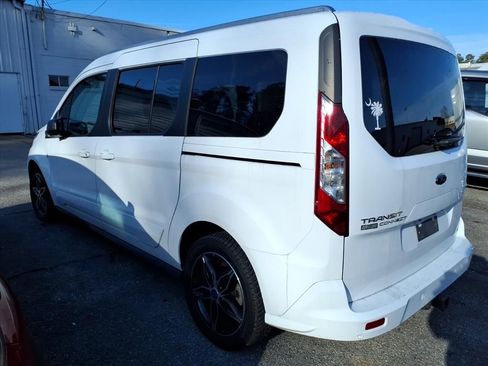 Used 2017 Ford Transit Connect XLT image 3