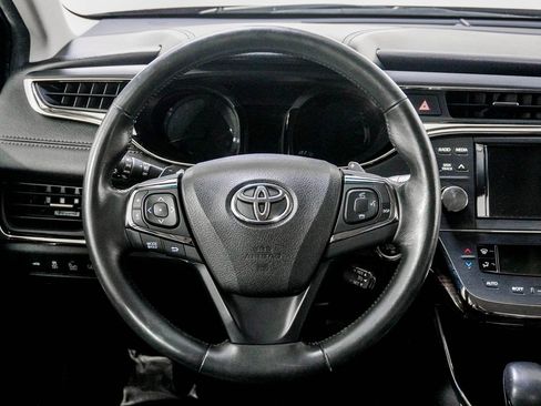Used 2014 Toyota Avalon Limited image 21