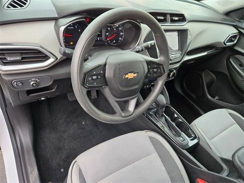 Used 2021 Chevrolet TrailBlazer LS image 10
