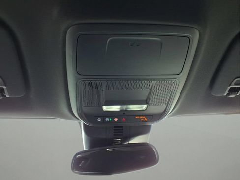 Used 2025 Buick Enclave Preferred AWD/4WD image 24