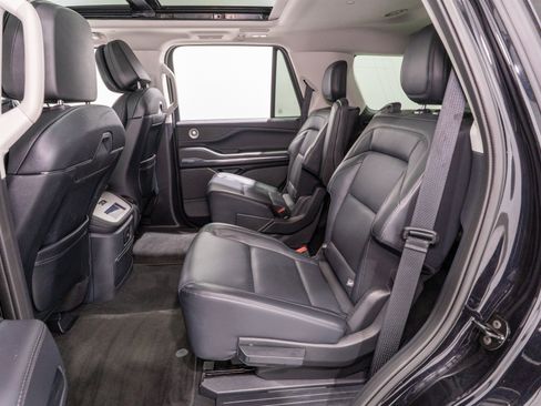 Used 2025 Lincoln Navigator Reserve AWD/4WD image 37