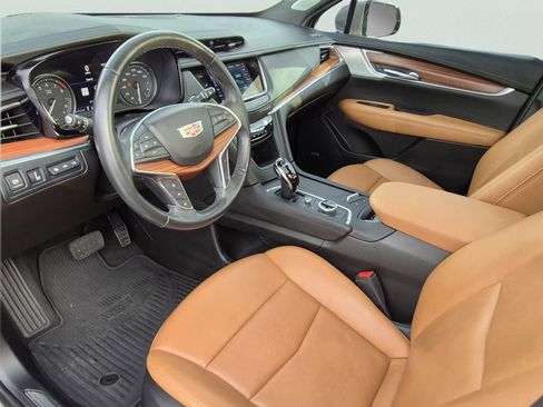 Used 2023 Cadillac XT5 Premium Luxury w/ Technology Package FWD image 20