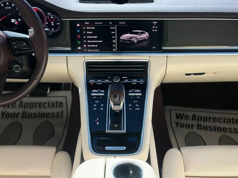 Used 2023 Porsche Panamera GTS image 29