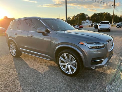 Used 2016 Volvo XC90 T6 Inscription w/ Vision Package image 7