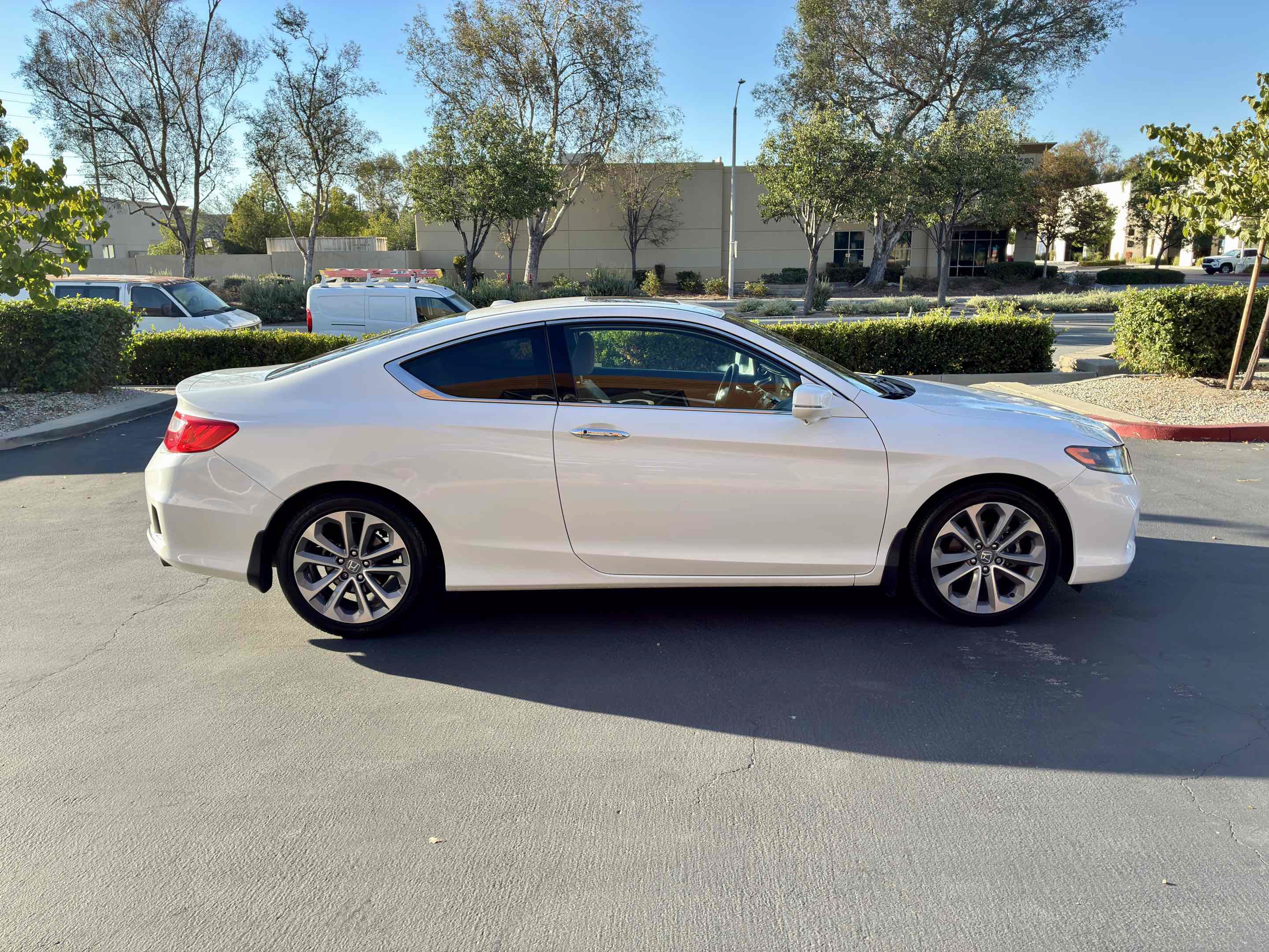 Used 2015 Honda Accord EX-L image 7