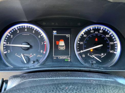 Used 2017 Toyota Highlander XLE image 12