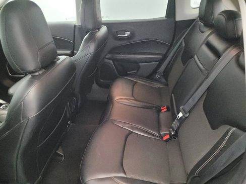 Used 2017 Jeep Compass Latitude w/ Popular Equipment Group image 18