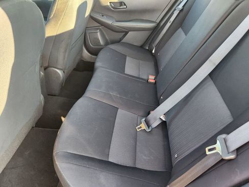 Used 2024 Nissan Sentra SV image 30