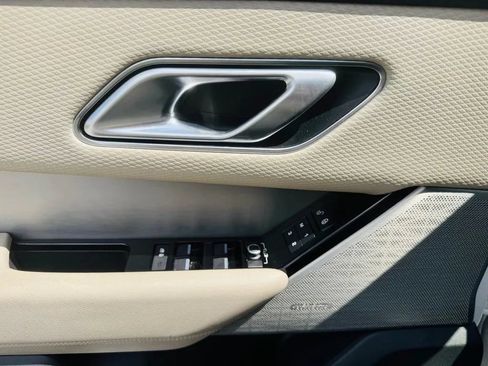 Used 2019 Land Rover Range Rover Velar R-Dynamic SE AWD/4WD image 9