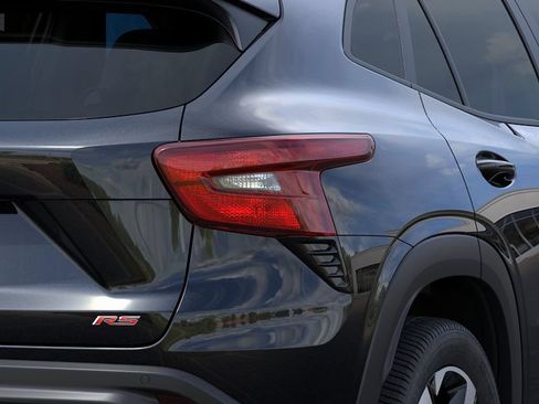 New 2026 Chevrolet Trax RS w/ Driver Confidence Package FWD image 11