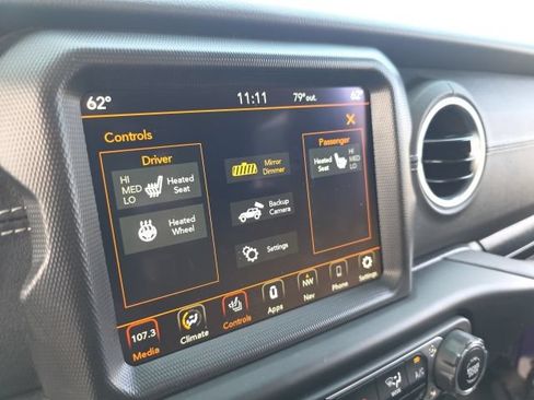 Used 2023 Jeep Wrangler Unlimited Sahara w/ Cold Weather Group AWD/4WD image 24