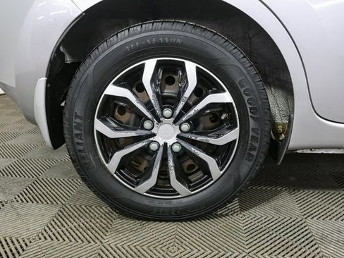 Used 2015 Nissan Versa Note SV image 16