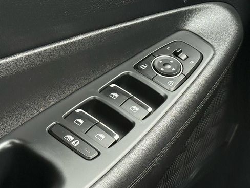 Used 2022 Hyundai Santa Fe SEL w/ Convenience Package image 18