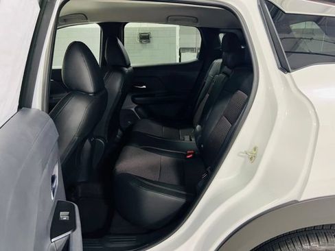 New 2026 Nissan Kicks SR FWD image 23