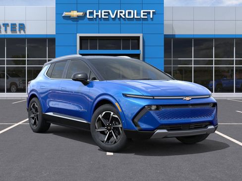 New 2025 Chevrolet Equinox EV LT image 31