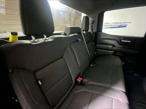 Used 2019 Chevrolet Silverado 1500 Custom w/ Custom Max Trailering Package AWD/4WD image 18