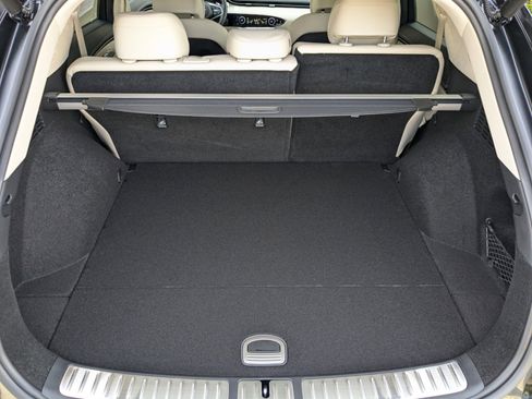 New 2025 Genesis GV70 3.5T Sport w/ Sport Advanced Package image 16