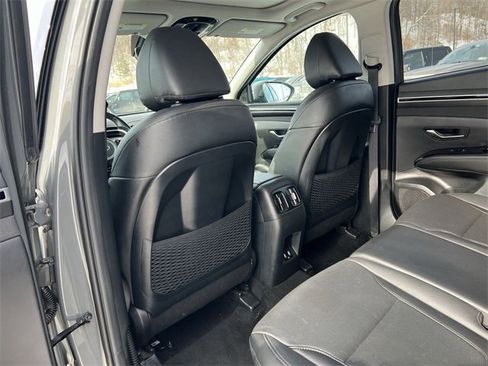 Used 2024 Hyundai Tucson Limited image 16