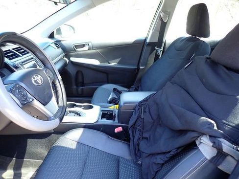 Used 2012 Toyota Camry SE image 10