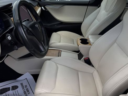 Used 2020 Tesla Model S Long Range AWD/4WD image 27