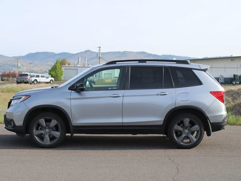 Used 2020 Honda Passport Touring image 2