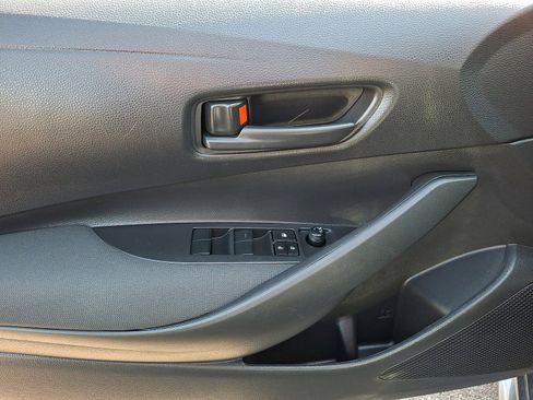 Certified 2025 Toyota Corolla LE image 12