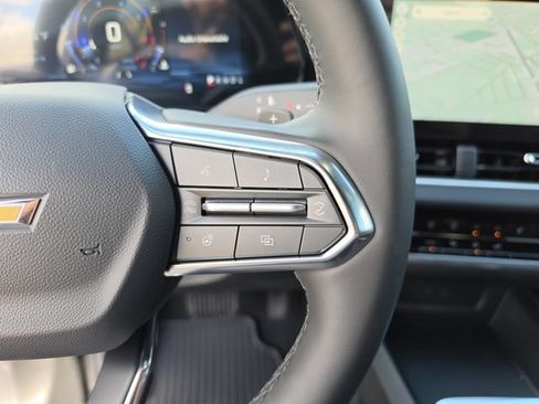 New 2027 Chevrolet Equinox LT FWD image 30