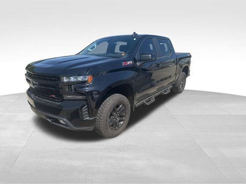 Used 2019 Chevrolet Silverado 1500 LT Trail Boss AWD/4WD image 2