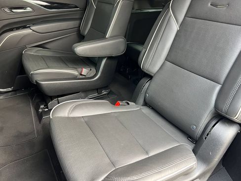 Used 2024 Cadillac Escalade ESV Sport AWD/4WD image 16