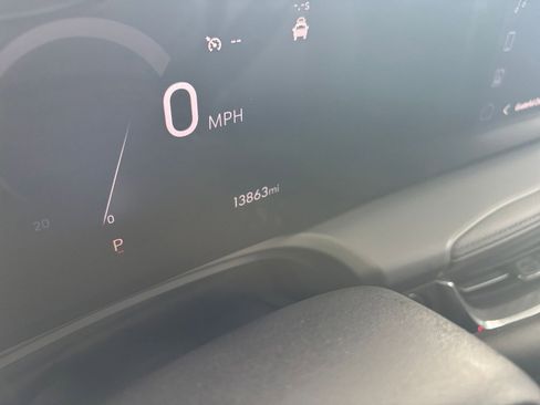 Used 2025 Buick Encore GX Preferred image 39