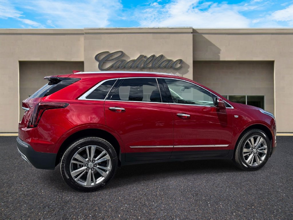 New 2026 Cadillac XT5 Premium Luxury FWD image 3