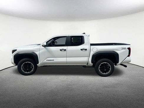 New 2026 Toyota Tacoma TRD Off-Road w/ TRD Off Road Premium Package AWD/4WD image 6