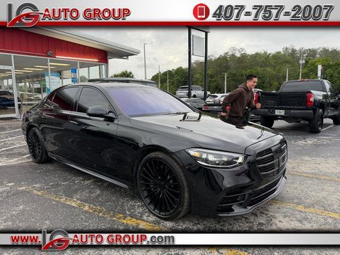 Used 2022 Mercedes-Benz S 580 4MATIC Sedan image 1