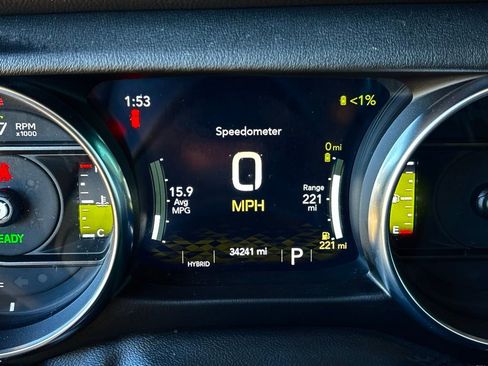 Used 2022 Jeep Wrangler Unlimited Sahara image 17