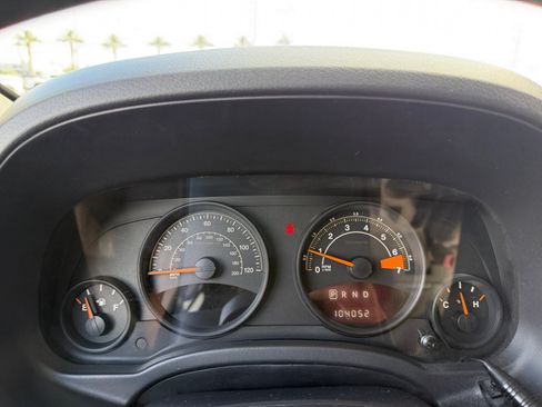 Used 2015 Jeep Patriot Sport FWD image 10