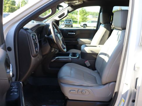 Used 2020 Chevrolet Silverado 1500 LT Trail Boss AWD/4WD image 23