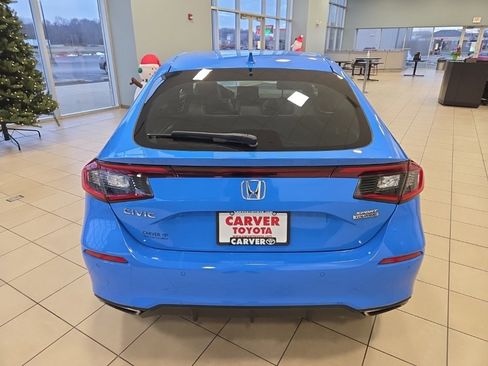 Used 2022 Honda Civic Sport Touring image 8