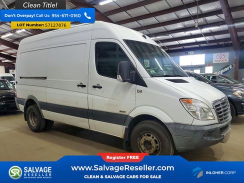 Used 2011 Freightliner Sprinter 3500 RWD image 5