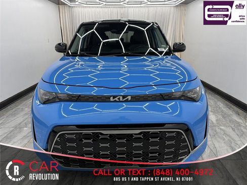 Used 2023 Kia Soul GT-Line FWD image 2