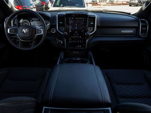 Used 2025 RAM 1500 Big Horn AWD/4WD image 30