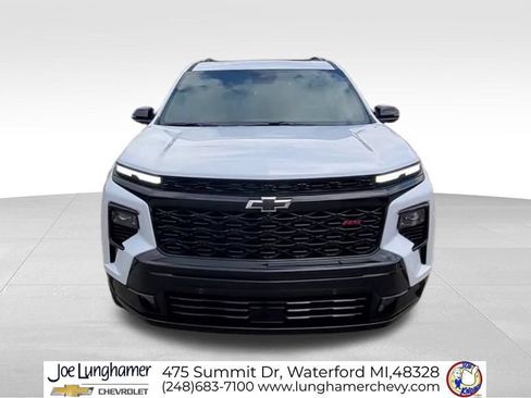 Certified 2026 Chevrolet Traverse RS w/ LPO, Floor Liner Package AWD/4WD image 3