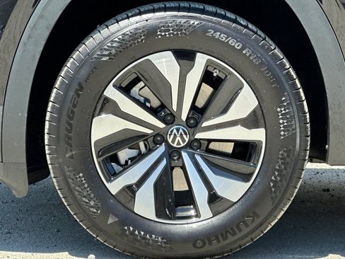 Used 2026 Volkswagen Atlas Cross Sport SE FWD image 26