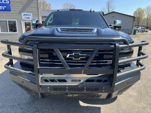 Used 2017 Chevrolet Silverado 2500 LTZ w/ Duramax Plus Package AWD/4WD image 3