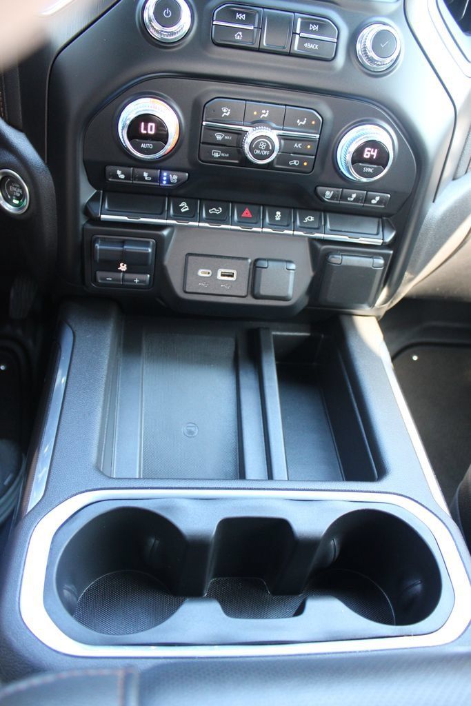 Used 2022 GMC Sierra 1500 AT4 w/ AT4 Preferred Package AWD/4WD image 33