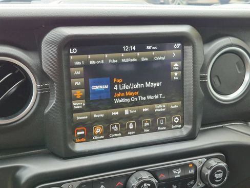 Used 2021 Jeep Wrangler Unlimited Sahara w/ Cold Weather Group AWD/4WD image 19