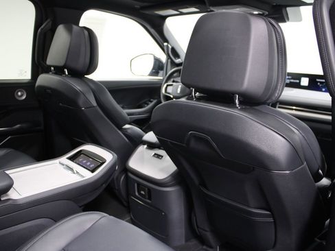 New 2025 Lincoln Navigator Reserve w/ Jet Appearance Package image 38