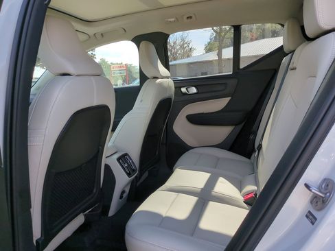 New 2026 Volvo XC40 B5 Ultra w/ Protection Package Premier image 12