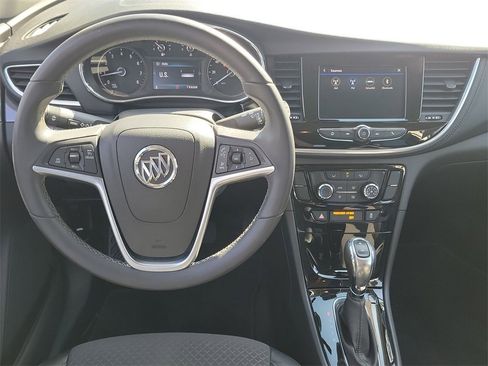 Used 2022 Buick Encore Preferred w/ Safety Package image 11